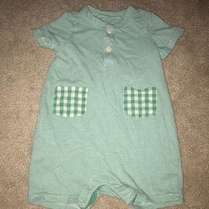 Gently Used - BABY GAP short onesie
